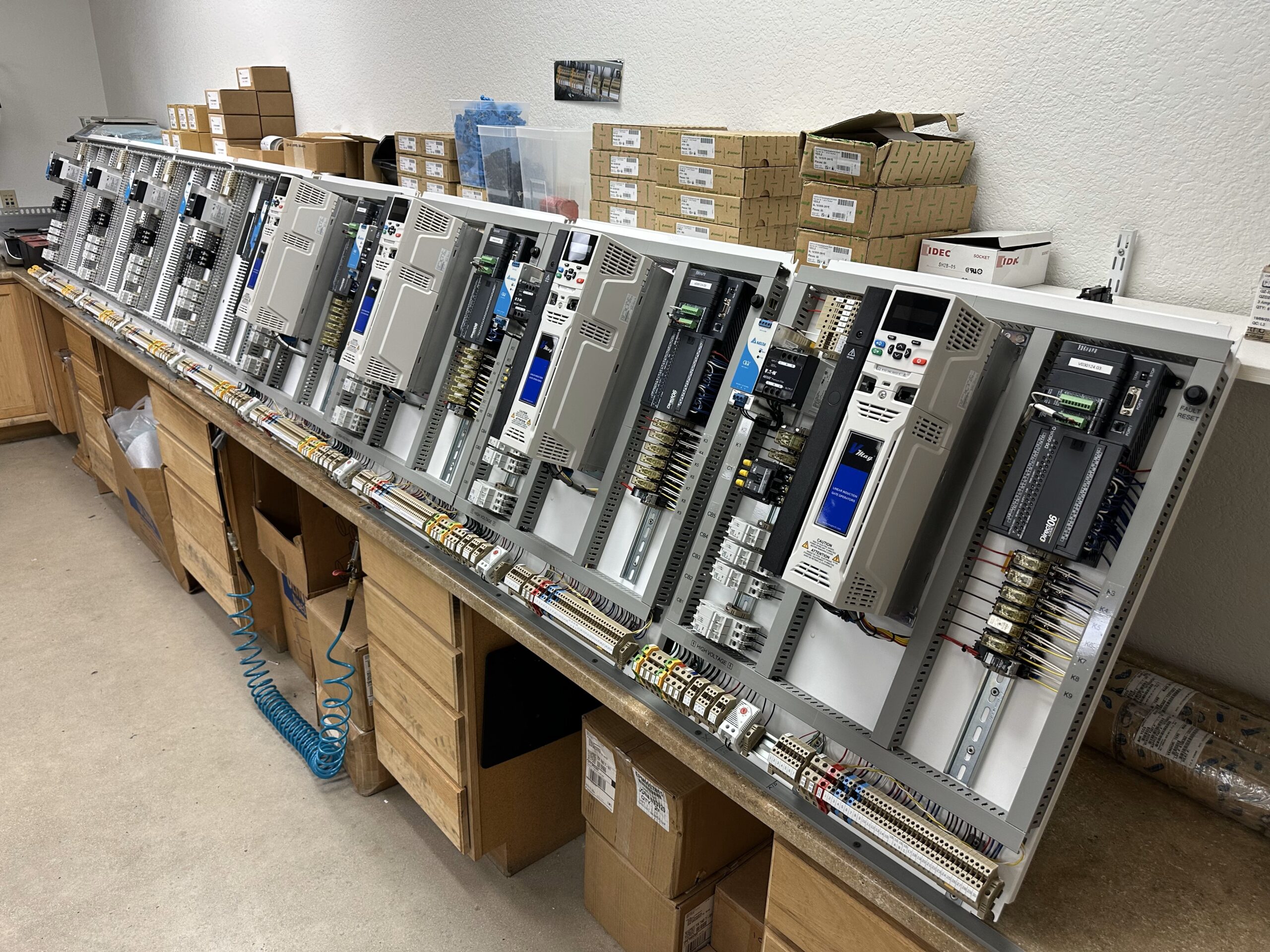 VMAG Panel Production.3735 VMAG Panel Production.3735